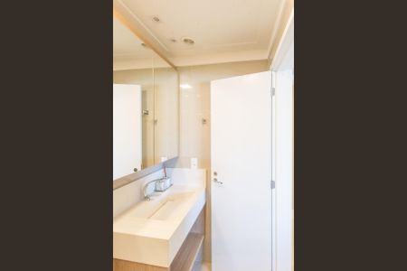 Apartamento à venda com 107m², 2 quartos e 2 vagasBanheiro da Suíte 2