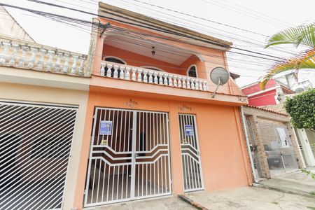 Casa à venda com 153m², 4 quartos e 1 vagaFachada