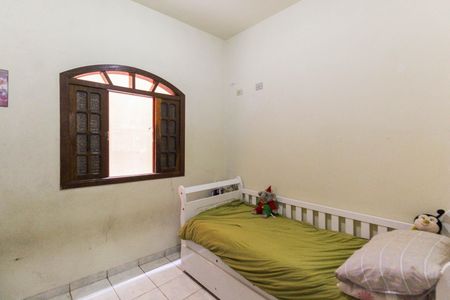 Casa à venda com 153m², 4 quartos e 1 vagaQuarto 2 Casa 1