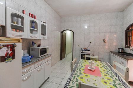 Casa à venda com 153m², 4 quartos e 1 vagaCozinha Casa 1