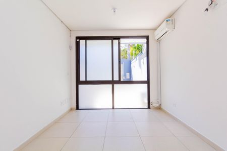 Casa à venda com 165m², 4 quartos e 2 vagas Casa à venda com 165m², 4 quartos e 2 vagasQuarto 4