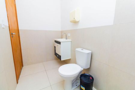 Casa à venda com 165m², 4 quartos e 2 vagas Casa à venda com 165m², 4 quartos e 2 vagasBanheiro da suíte 1