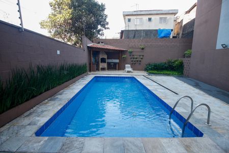 Apartamento para alugar com 68m², 3 quartos e 1 vagaÁrea comum - Piscina