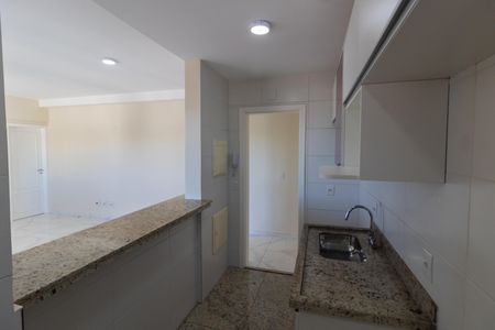 Apartamento à venda com 82m², 3 quartos e 2 vagasCOZINHA