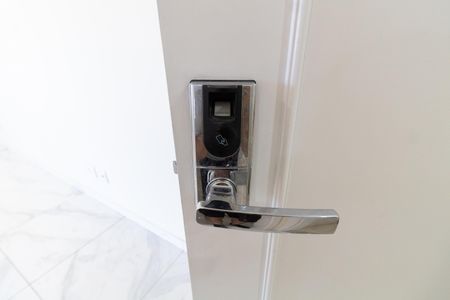 Apartamento à venda com 82m², 3 quartos e 2 vagasFECHADURA