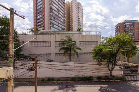 Casa à venda com 224m², 3 quartos e 3 vagas Casa à venda com 224m², 3 quartos e 3 vagasVista do Quarto 2