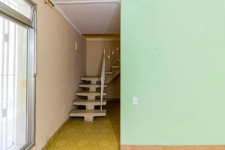 Casa à venda com 224m², 3 quartos e 3 vagas Casa à venda com 224m², 3 quartos e 3 vagasSala