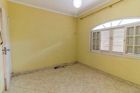 Casa à venda com 224m², 3 quartos e 3 vagas Casa à venda com 224m², 3 quartos e 3 vagasQuarto 2