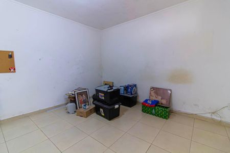 Casa à venda com 224m², 3 quartos e 3 vagas Casa à venda com 224m², 3 quartos e 3 vagasQuarto - Edícula