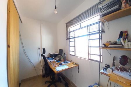 Casa à venda com 129m², 3 quartos e 1 vagaEscritório