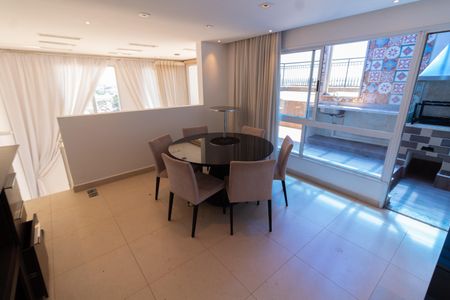 Apartamento à venda com 210m², 3 quartos e 4 vagasHALL COBERTURA