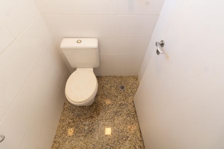 Apartamento à venda com 210m², 3 quartos e 4 vagasBANHEIRO DE SERVIÇO