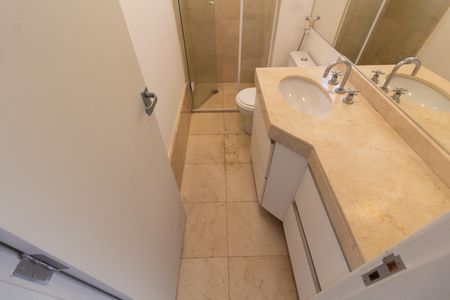 Apartamento à venda com 210m², 3 quartos e 4 vagasBANHEIRO SOCIAL