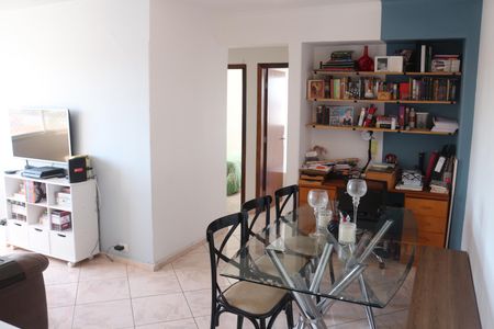 Apartamento à venda com 69m², 2 quartos e 1 vagaSala