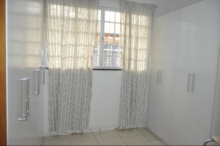 Casa de condomínio à venda com 200m², 5 quartos e 1 vagaQuarto 1