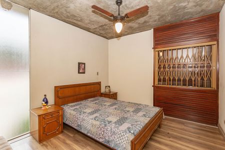 Casa à venda com 228m², 3 quartos e 2 vagas