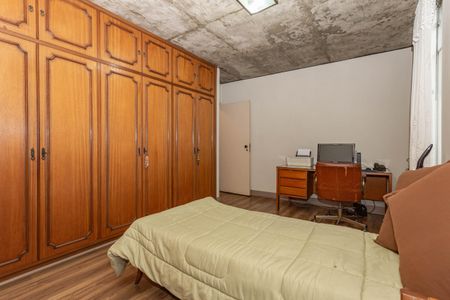 Casa à venda com 228m², 3 quartos e 2 vagas