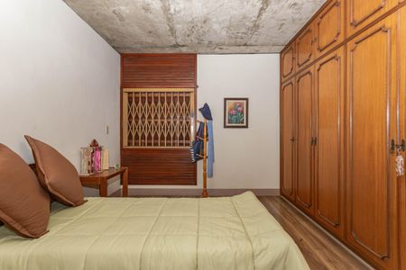 Casa à venda com 228m², 3 quartos e 2 vagas