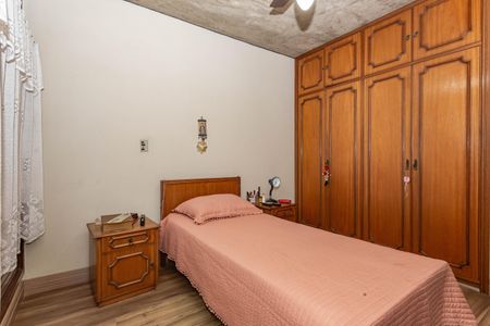 Casa à venda com 228m², 3 quartos e 2 vagas