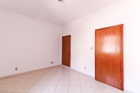 Quarto 1 de casa à venda com 2 quartos, 126m² em Vila Claudia, São Paulo