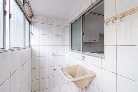 Apartamento para alugar com 57m², 2 quartos e 1 vaga Apartamento para alugar com 57m², 2 quartos e 1 vagaCozinha e área de serviço