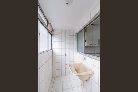Apartamento para alugar com 57m², 2 quartos e 1 vaga Apartamento para alugar com 57m², 2 quartos e 1 vagaCozinha e área de serviço