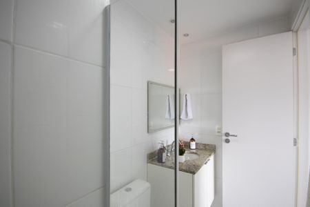 Apartamento à venda com 68m², 3 quartos e 2 vagasBanheiro da Suíte