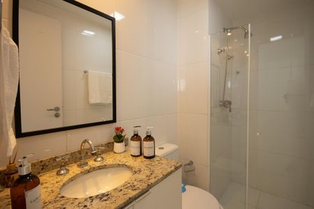 Apartamento à venda com 68m², 3 quartos e 2 vagasBanheiro Social