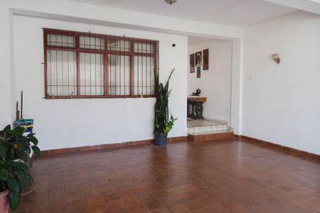 Casa para alugar com 140m², 4 quartos e 2 vagas Casa para alugar com 140m², 4 quartos e 2 vagasÁrea comum