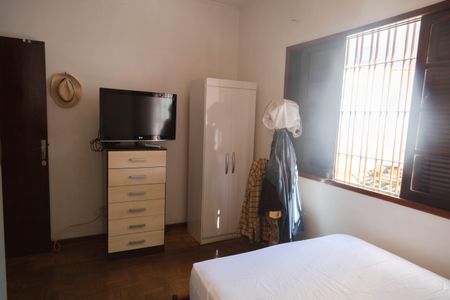 Casa para alugar com 140m², 4 quartos e 2 vagas Casa para alugar com 140m², 4 quartos e 2 vagasQuarto 1