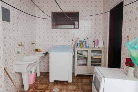 Casa para alugar com 140m², 4 quartos e 2 vagas Casa para alugar com 140m², 4 quartos e 2 vagasLavanderia