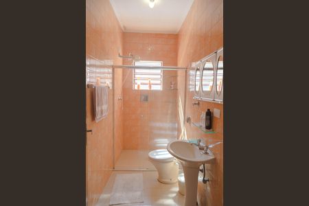 Casa para alugar com 140m², 4 quartos e 2 vagas Casa para alugar com 140m², 4 quartos e 2 vagasBanheiro /Quarto 3