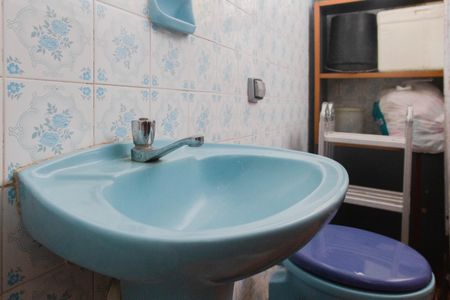 Casa para alugar com 140m², 4 quartos e 2 vagas Casa para alugar com 140m², 4 quartos e 2 vagasBanheiro de Serviço