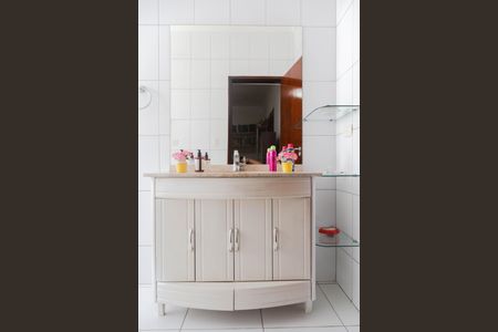 Casa para alugar com 140m², 4 quartos e 2 vagas Casa para alugar com 140m², 4 quartos e 2 vagasBanheiro 1