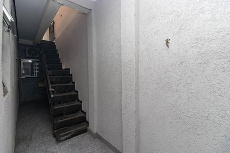 Casa para alugar com 100m², 2 quartos e sem vagaCorredor externo