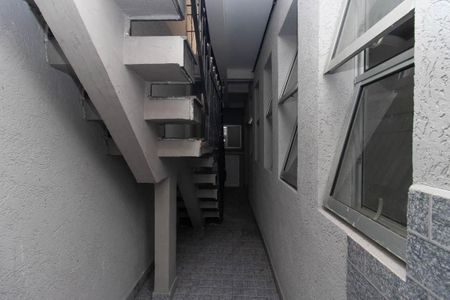 Casa para alugar com 100m², 2 quartos e sem vagaCorredor externo