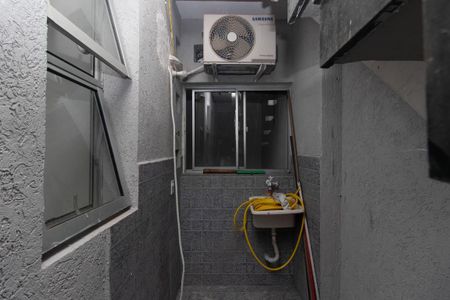 Casa para alugar com 100m², 2 quartos e sem vagaCorredor externo