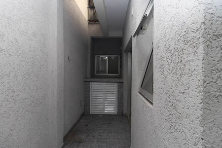 Casa para alugar com 100m², 2 quartos e sem vagaCorredor externo