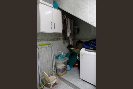 Casa à venda com 274m², 5 quartos e 2 vagasLavanderia