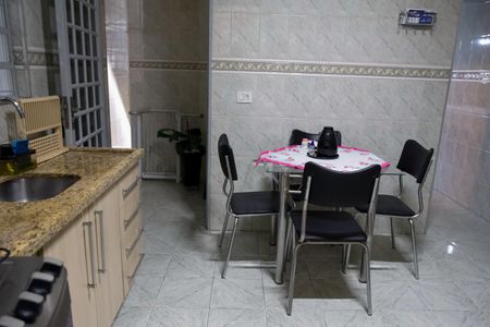 Casa à venda com 274m², 5 quartos e 2 vagasCozinha