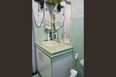 Casa à venda com 274m², 5 quartos e 2 vagasBanheiro 2