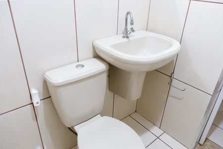 Casa à venda com 274m², 5 quartos e 2 vagasBanheiro 1