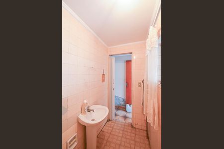 Casa à venda com 195m², 3 quartos e 5 vagasBanheiro de serviço