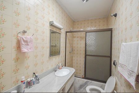 Casa à venda com 195m², 3 quartos e 5 vagasBanheiro da Suíte