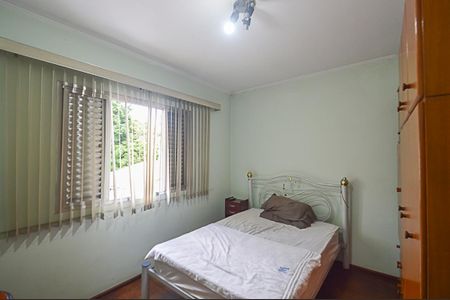 Casa à venda com 195m², 3 quartos e 5 vagasQuarto 2