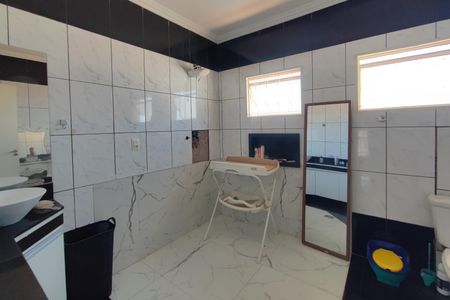 Casa para alugar com 300m², 4 quartos e 3 vagasBanheiro