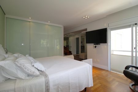 Apartamento à venda com 280m², 3 quartos e 4 vagasQuarto 3 - Suíte
