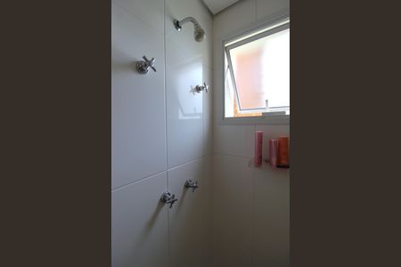 Apartamento à venda com 280m², 3 quartos e 4 vagasBanheiro da Suíte 2