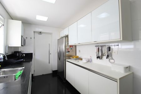 Apartamento à venda com 280m², 3 quartos e 4 vagasCozinha