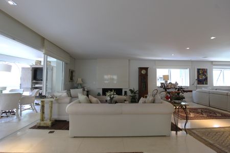 Apartamento à venda com 280m², 3 quartos e 4 vagasSala